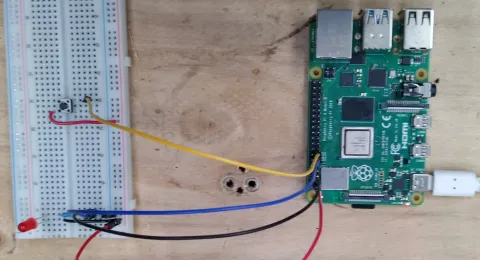 Photograph of circuit for reading a button press